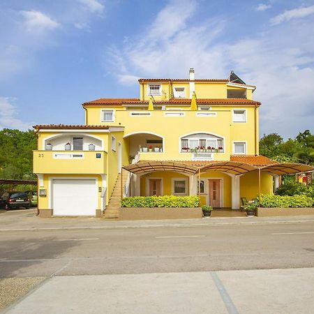 Apartmani Justic 니바이스 외부 사진